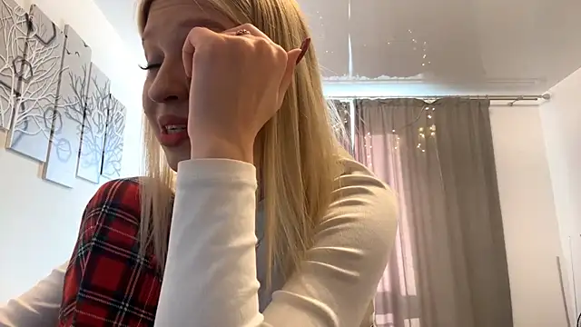 Snapshot of DozyLagging chatting on January 13, 2026, 9:25 am DozyLagging online show from January 13, 2026, 9:25 am