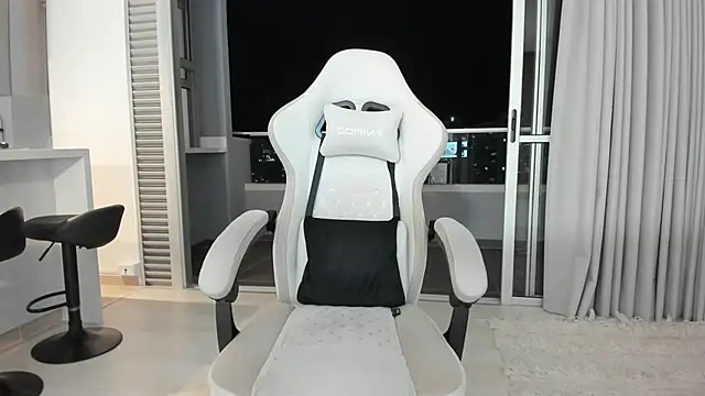 Snapshot of Thiago_moretti chatting on June 17, 2026, 3:09 am Thiago moretti online show from June 17, 2026, 3:09 am
