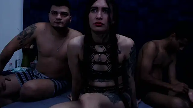 Snapshot of GroupNoLimits chatting on February 6, 2026, 4:17 am GroupNoLimits online show from February 6, 2026, 4:17 am