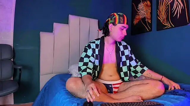 Snapshot of Fran_Smiths chatting on February 9, 2026, 7:51 pm Fran Smiths online show from February 9, 2026, 7:51 pm