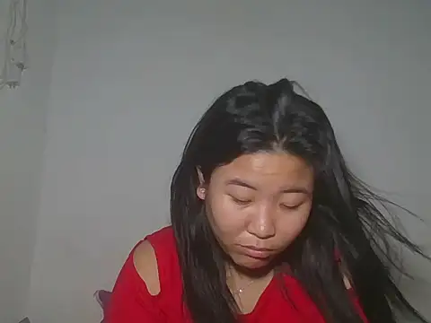 Zyeiii online show from March 22, 2026, 8:51 am