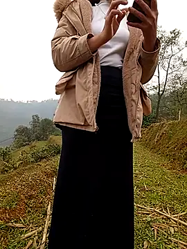 hoahong2 online show from January 19, 2026, 1:31 am