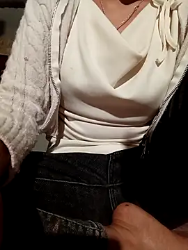 hoahong2 online show from February 5, 2026, 2:43 pm