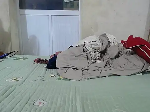 -Mimiu- online show from April 3, 2026, 1:58 am