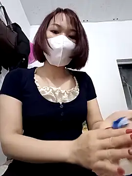 Snapshot of Anna-2k chatting on February 28, 2026, 11:28 pm Anna-2k online show from February 28, 2026, 11:28 pm