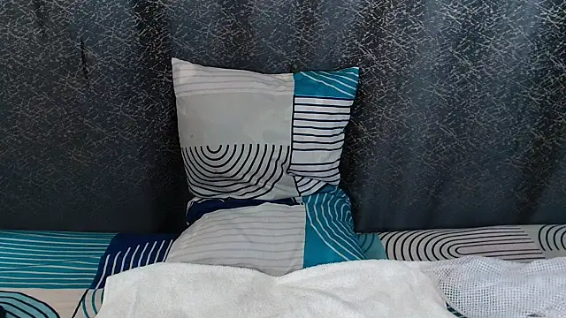 Amanda April online show from March 8, 2026, 6:44 pm