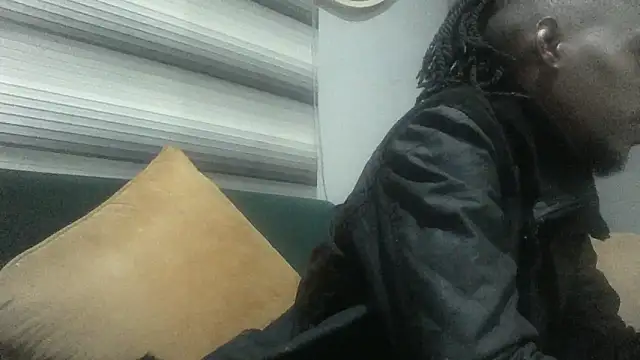 Snapshot of Winterslender chatting on May 5, 2026, 6:27 pm Winterslender online show from May 5, 2026, 6:27 pm