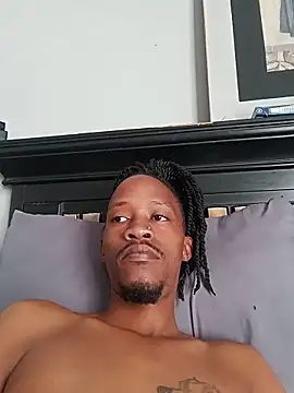 Snapshot of Winterslender chatting on May 18, 2026, 8:20 am Winterslender online show from May 18, 2026, 8:20 am