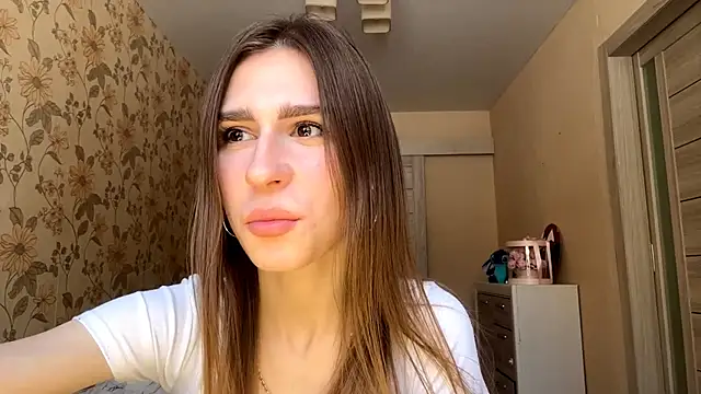 Snapshot of ElsieKuhlmann chatting on January 19, 2026, 11:14 am ElsieKuhlmann online show from January 19, 2026, 11:14 am