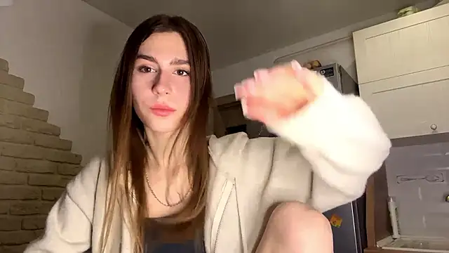 Snapshot of ElsieKuhlmann chatting on February 3, 2026, 5:05 am ElsieKuhlmann online show from February 3, 2026, 5:05 am