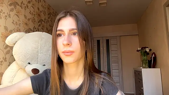 ElsieKuhlmann online show from March 9, 2026, 2:10 pm