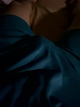 Snapshot of Giahuy_2005 chatting on January 9, 2026, 4:54 pm Giahuy 2005 online show from January 9, 2026, 4:54 pm