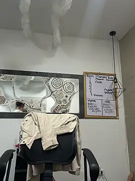 Theo Rowan online show from January 13, 2026, 11:32 pm