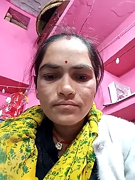 Snapshot of Sonam15884 chatting on February 4, 2026, 10:15 pm Sonam15884 online show from February 4, 2026, 10:15 pm