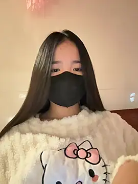 Gwen879 online show from March 6, 2026, 12:40 am