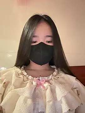 Gwen879 online show from March 13, 2026, 11:22 pm