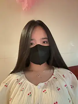 Gwen879 online show from March 16, 2026, 5:44 am