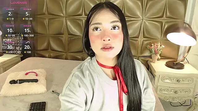 KeisyCamer online show from April 15, 2026, 4:08 am