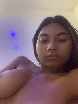 GeorgiandCoi online show from April 10, 2026, 12:32 pm