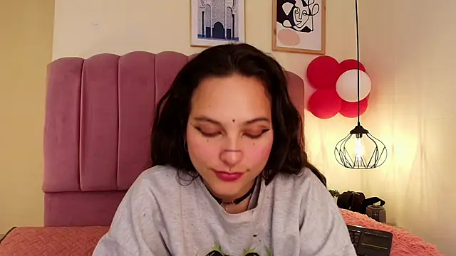 Hanabie  online show from February 28, 2026, 3:18 am