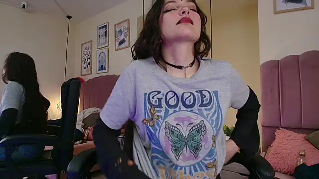 Hanabie  online show from March 1, 2026, 3:19 am