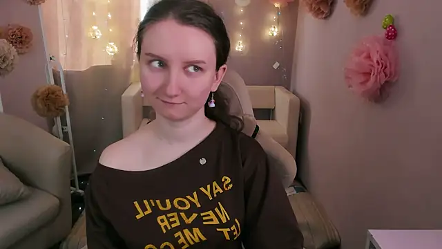 SunshineBlaze online show from April 9, 2026, 6:19 am