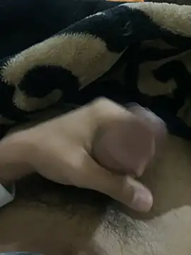 Snapshot of Youd773 chatting on January 15, 2026, 6:00 pm Youd773 online show from January 15, 2026, 6:00 pm