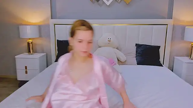 ALZA AZURE online show from February 13, 2026, 6:15 pm