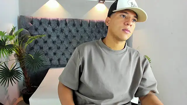 MATHY ROBERT online show from January 12, 2026, 12:54 pm