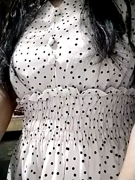 Snapshot of Ginny_2x chatting on March 12, 2026, 9:43 pm Ginny 2x online show from March 12, 2026, 9:43 pm