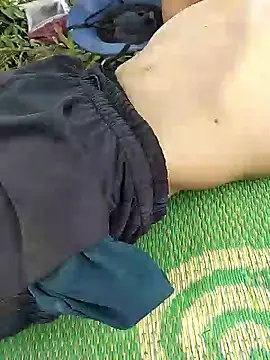 Snapshot of Ginny_2x chatting on April 12, 2026, 5:12 am Ginny 2x online show from April 12, 2026, 5:12 am