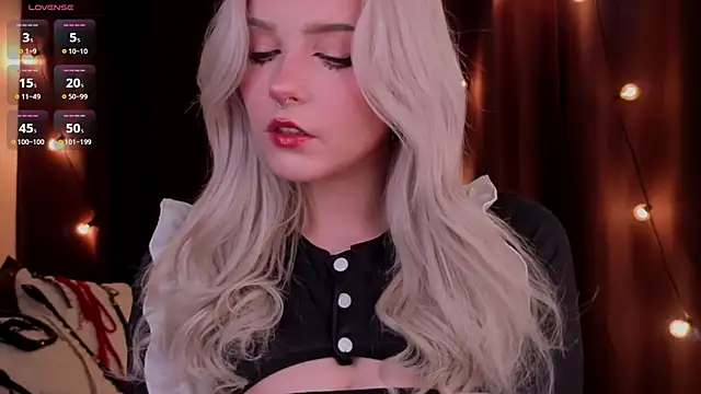 Snapshot of ShyniAlice chatting on February 8, 2026, 4:38 am ShyniAlice online show from February 8, 2026, 4:38 am