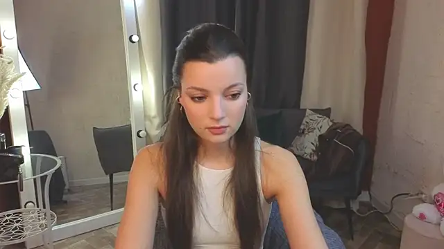 KitKatie online show from February 3, 2026, 5:40 pm