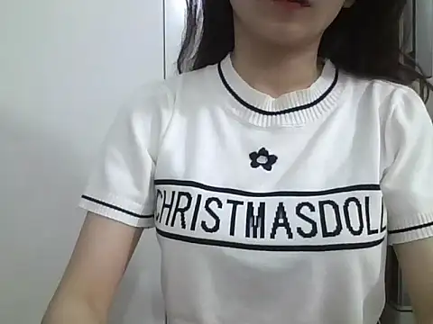 berry alma06 online show from April 15, 2026, 7:58 pm