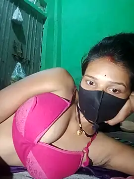 Cutie komal online show from January 19, 2026, 2:04 am