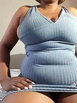 bigboobylicious online show from June 1, 2026, 1:35 pm