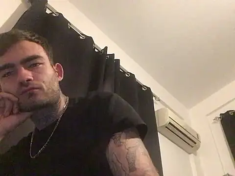 Snapshot of jacobsex221 chatting on January 11, 2026, 9:31 pm jacobsex221 online show from January 11, 2026, 9:31 pm