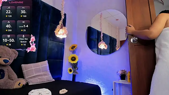 Laura Miller1 online show from March 29, 2026, 5:24 pm