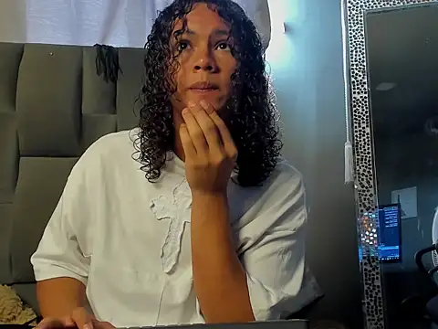 dylaans19 online show from February 25, 2026, 2:27 pm