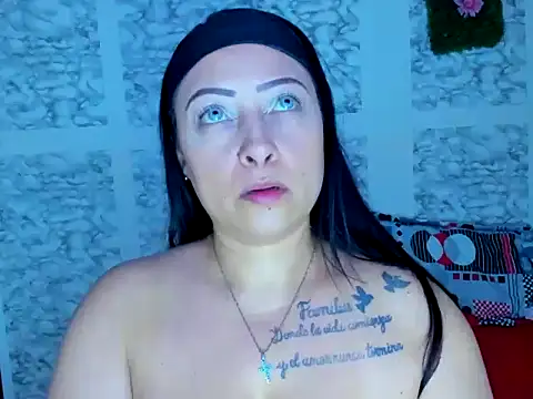 XXXStephanie XXX online show from March 22, 2026, 10:46 pm