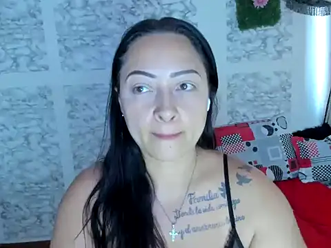 XXXStephanie XXX online show from April 12, 2026, 9:53 pm