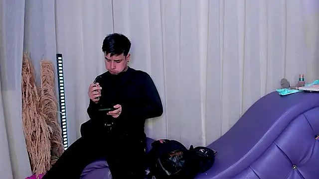 Yourslust pleasure online show from January 12, 2026, 9:09 pm