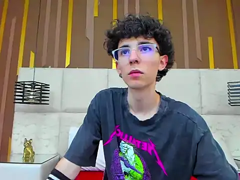 Snapshot of Syriussz chatting on February 27, 2026, 1:05 am Syriussz online show from February 27, 2026, 1:05 am