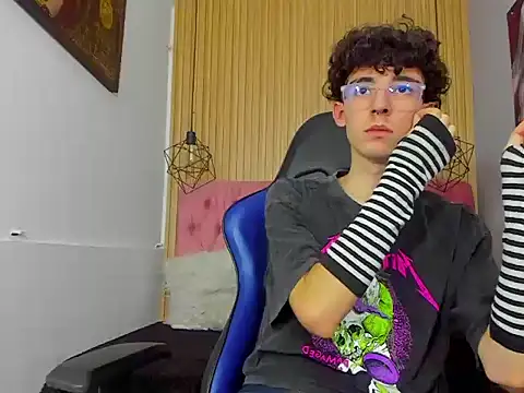 Snapshot of Syriussz chatting on March 2, 2026, 8:04 pm Syriussz online show from March 2, 2026, 8:04 pm