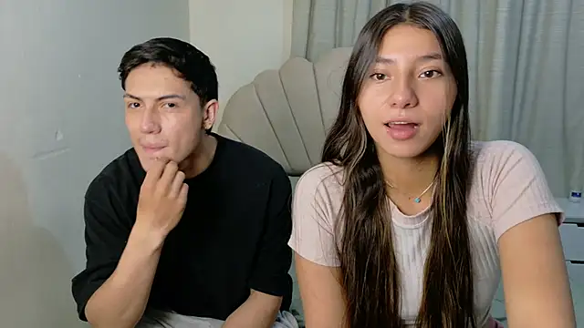 Snapshot of ScarlettAndLucas chatting on May 25, 2026, 12:05 am ScarlettAndLucas online show from May 25, 2026, 12:05 am