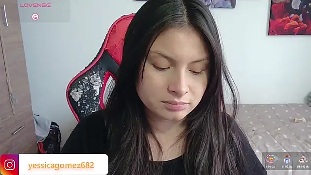 Snapshot of yessica_gomez01 chatting on January 18, 2026, 10:13 pm yessica gomez01 online show from January 18, 2026, 10:13 pm