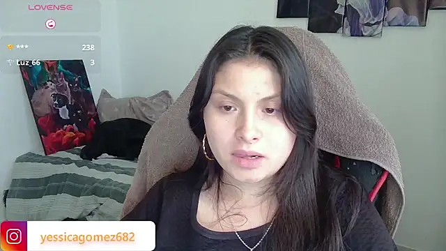 Snapshot of yessica_gomez01 chatting on February 15, 2026, 10:39 pm yessica gomez01 online show from February 15, 2026, 10:39 pm