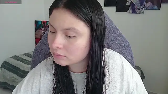 Snapshot of yessica_gomez01 chatting on February 16, 2026, 9:33 pm yessica gomez01 online show from February 16, 2026, 9:33 pm