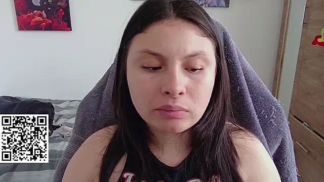 Snapshot of yessica_gomez01 chatting on April 16, 2026, 6:52 pm yessica gomez01 online show from April 16, 2026, 6:52 pm