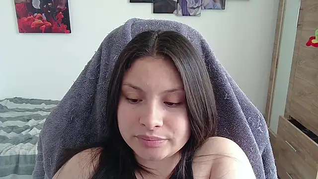 Snapshot of yessica_gomez01 chatting on April 16, 2026, 9:39 pm yessica gomez01 online show from April 16, 2026, 9:39 pm
